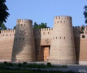 Samarkand / Oibek – Khujand